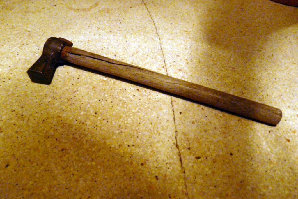 Martillo para herrar los machos