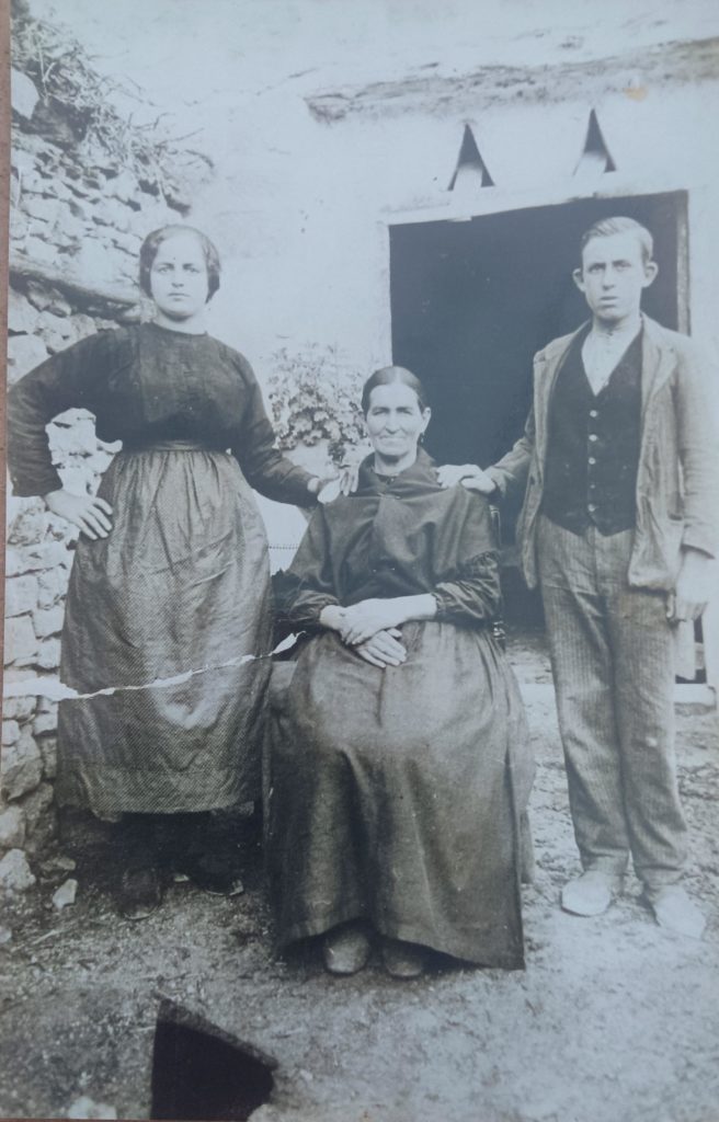 Paula Martínez Márques Paula con sus hijos